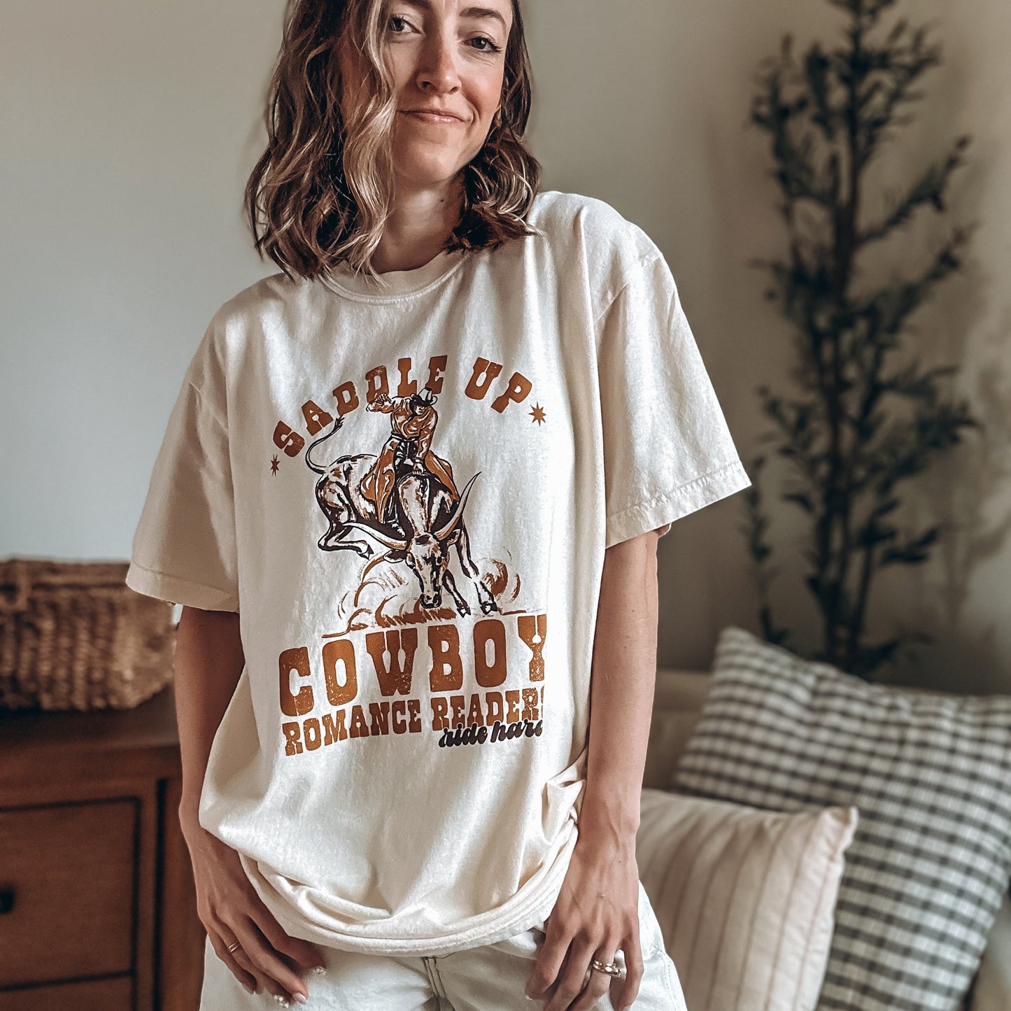 Cowboy Romance Readers Heavy Weight Tee